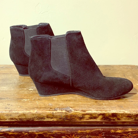 nine west wedge ankle boots